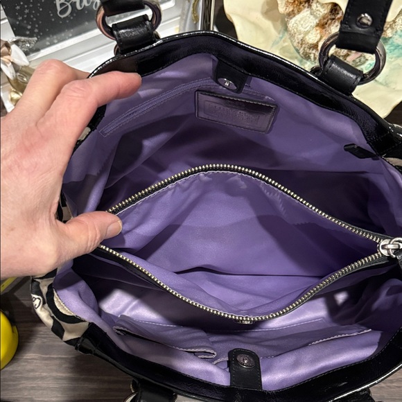 Coach Monochrome Patterned Shoulder Bag - Picture 16 of 17